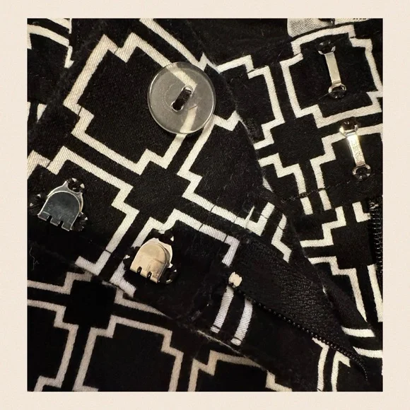 White House Black Market shorts. - Picture 2 of 3